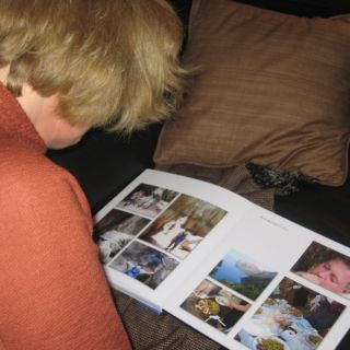 Loading...