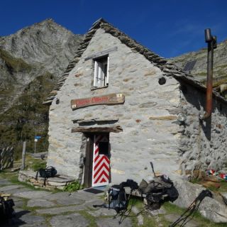 Loading...