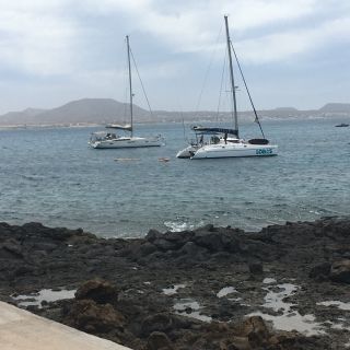 Loading...