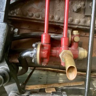 Loading...